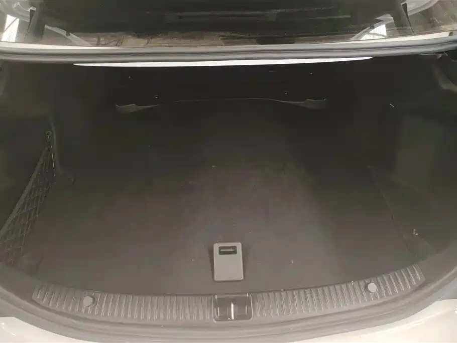 Mercedes-Benz C-Class 2019 C 260 L 4MATIC Sport Edition фото 4