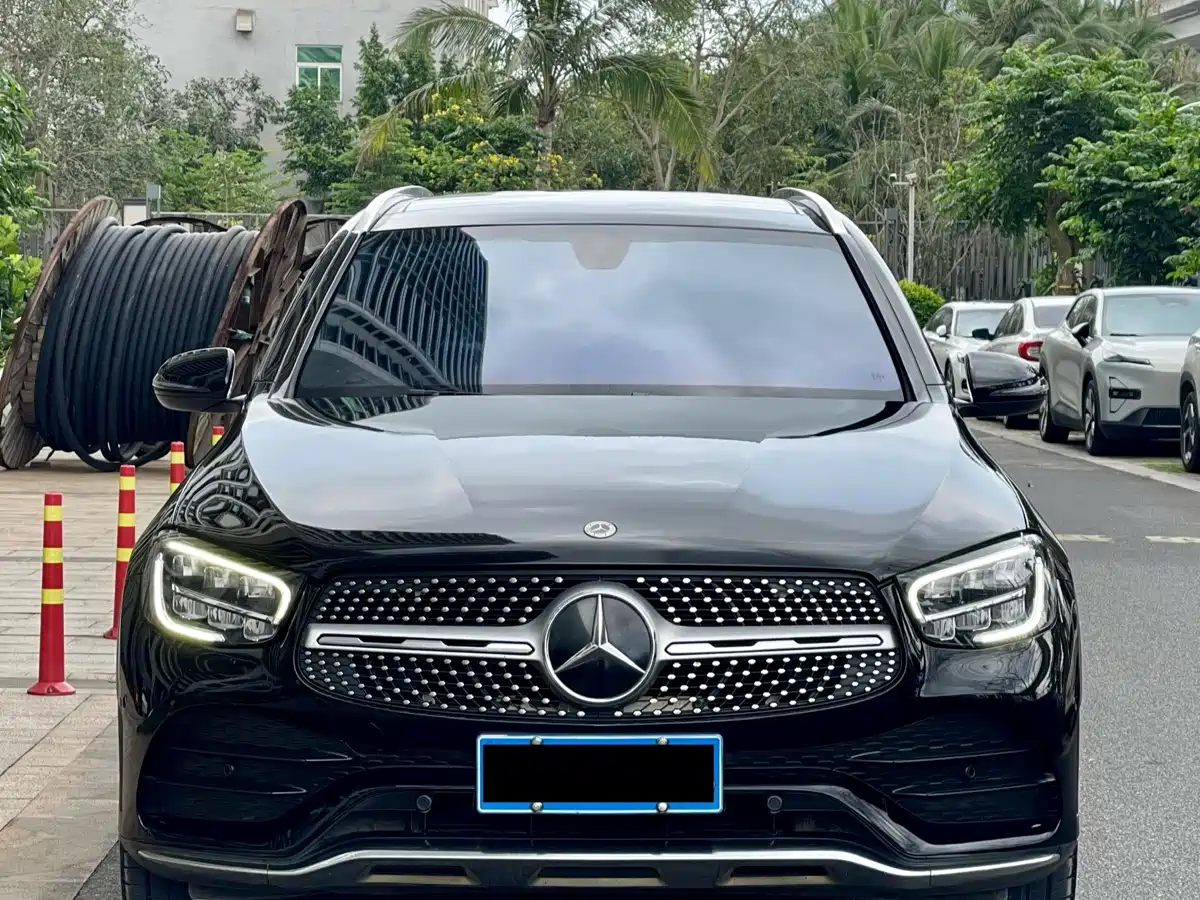 MERCEDES-BENZ GLC