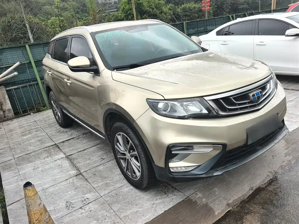 Фото 4 - Geely Boyue