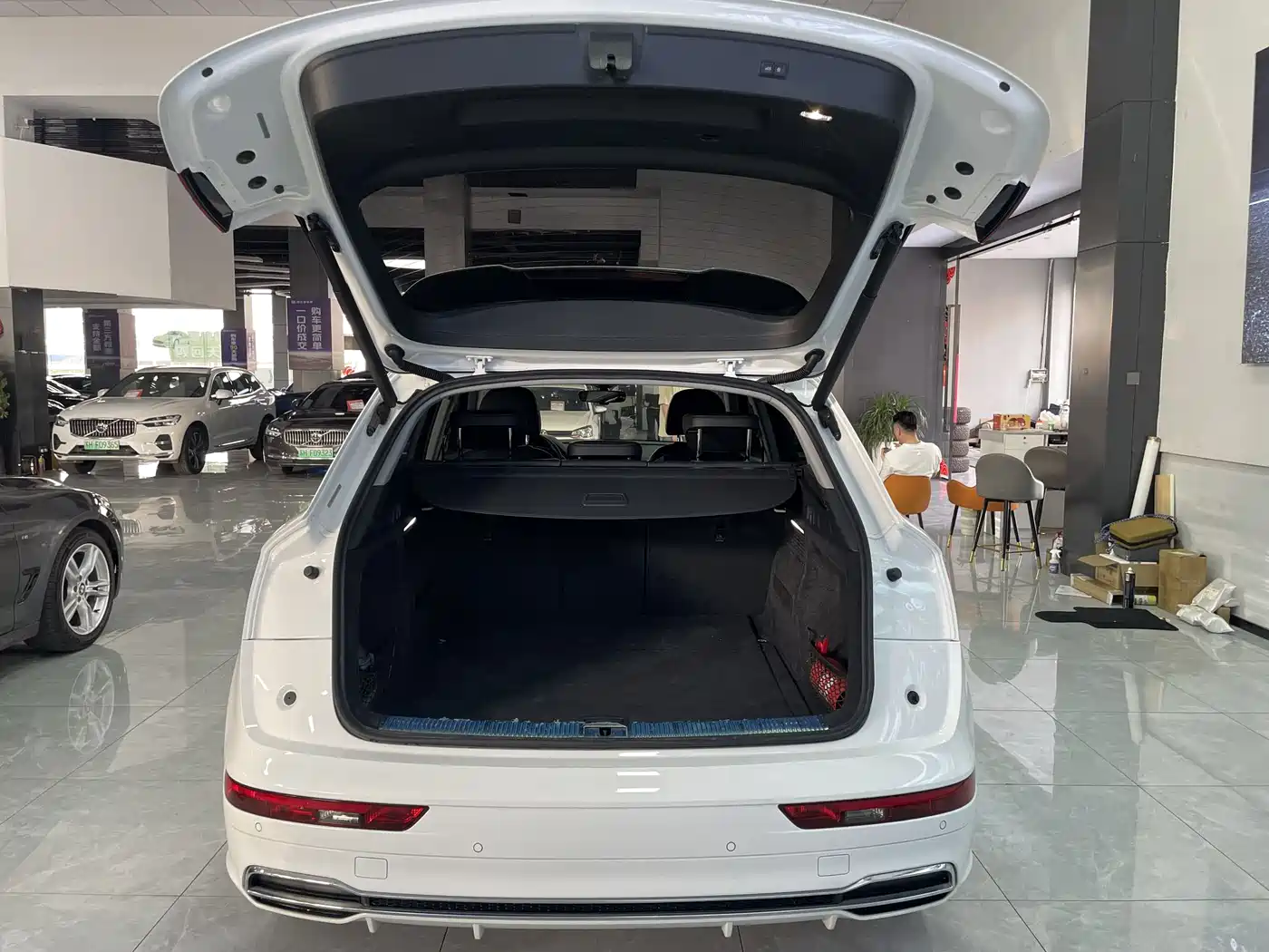 Audi Q5L 2020 Facelift 40 TFSI Honor Fashion фото 17