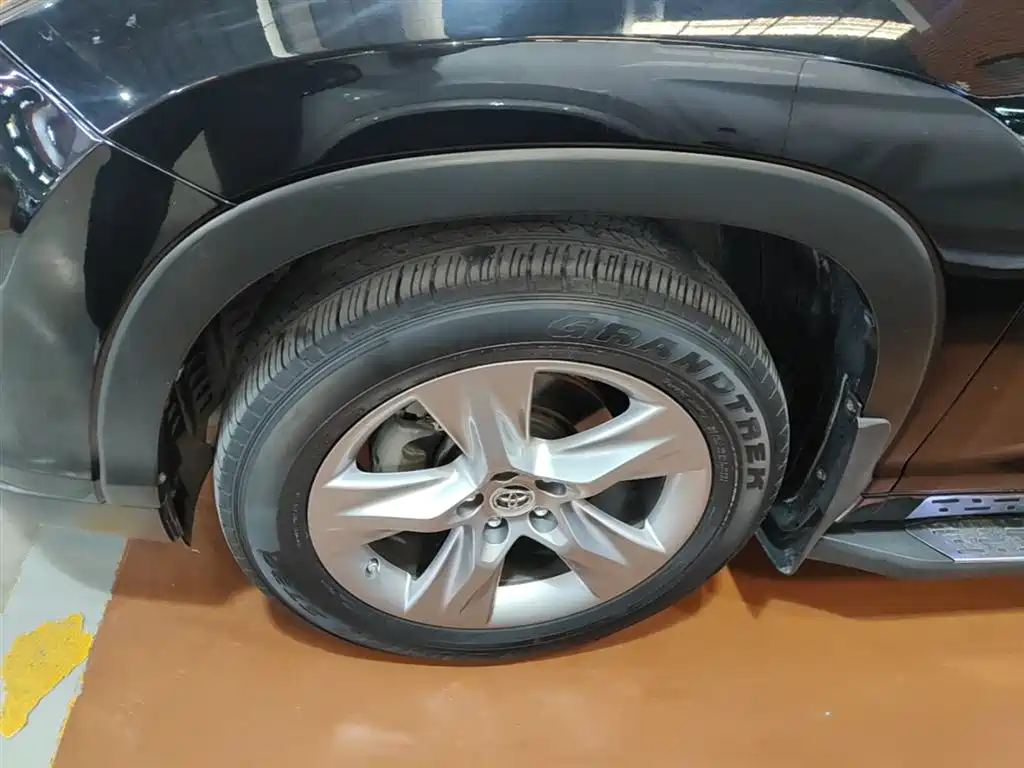 Toyota Highlander 2015 2.0T AWD Luxury Edition 7-seater фото 23