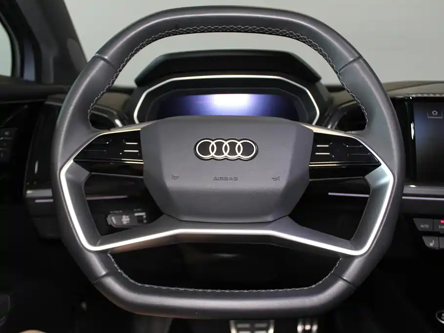 Audi Q4 e-tron 2025 2024 40 e-tron Creation Edition