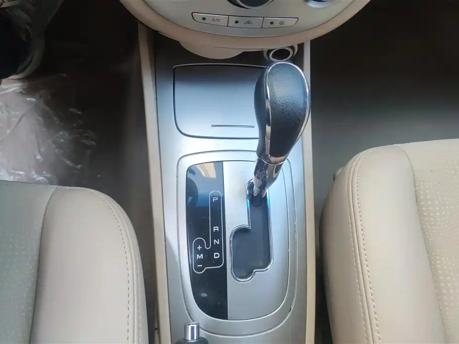 Buick Excelle 2013 1.5L Automatic Classic фото 16