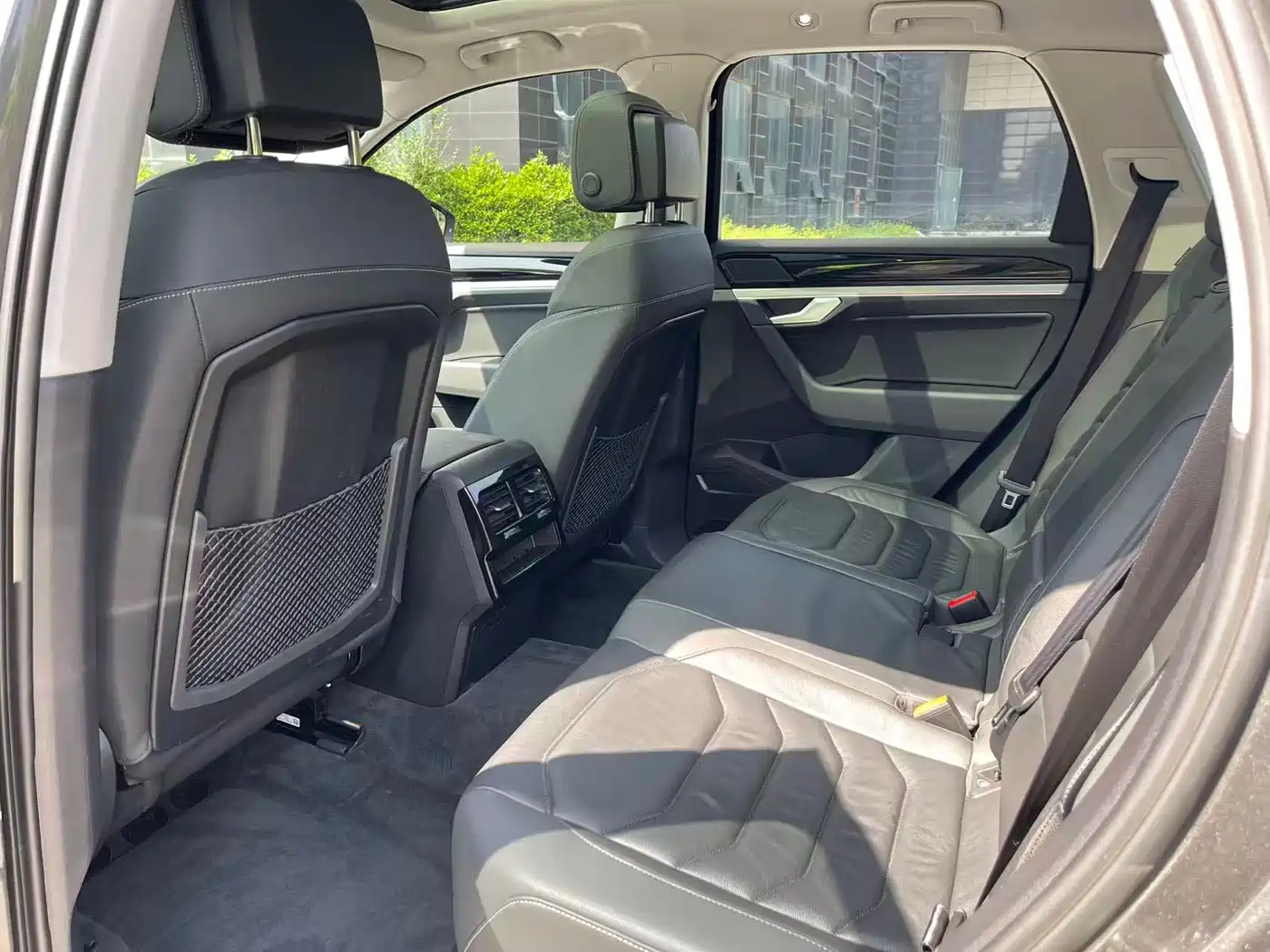 Volkswagen Touareg 2021 2.0TSI R-Line фото 10