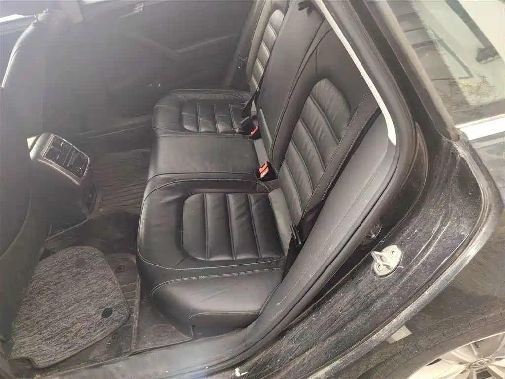 Volkswagen Passat 2017 330TSI DSG Prestige фото 15