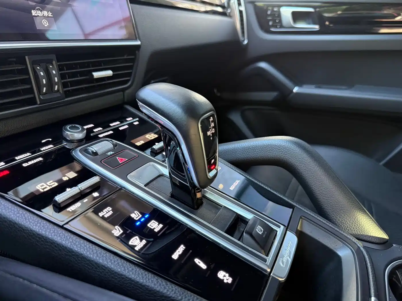 Porsche Cayenne 2019 Cayenne 3.0T фото 6