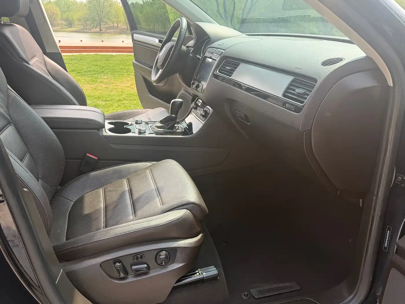 Volkswagen Touareg 2018 3.0TSI Glory Collector's Edition фото 5