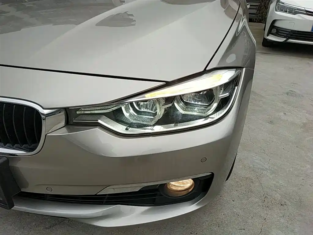 BMW 3 Series 2017 320Li Fashion фото 24