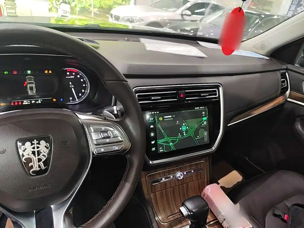 Roewe RX8 2018 2018 30T Internet-connected 2WD Ultimate Edition