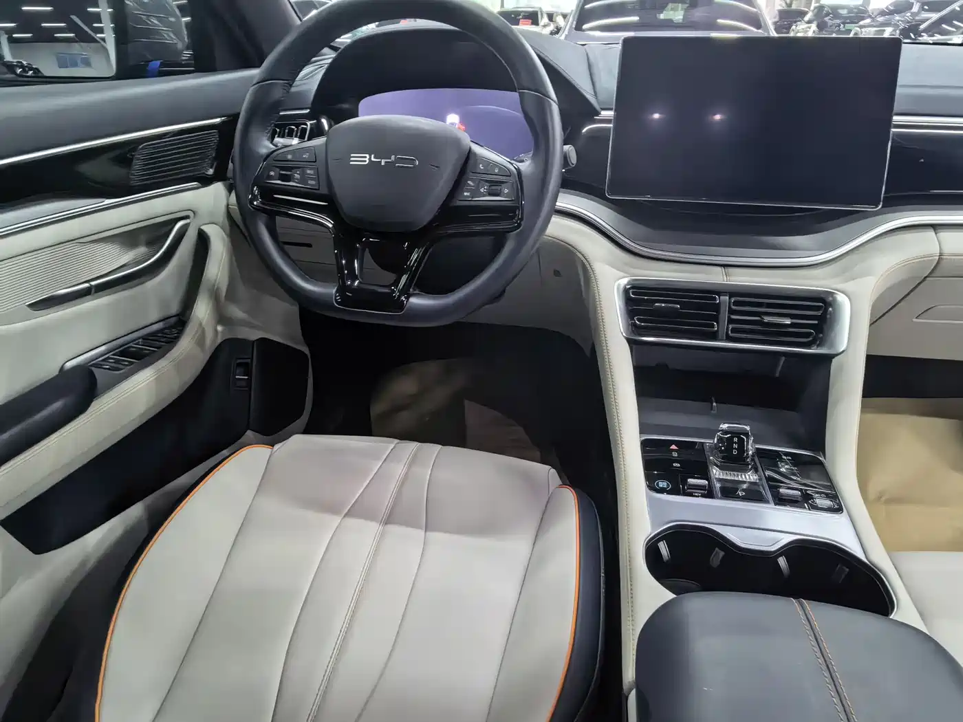BYD Song PLUS PHEV 2023 Champion Edition DM-i 110KM Flagship фото 6