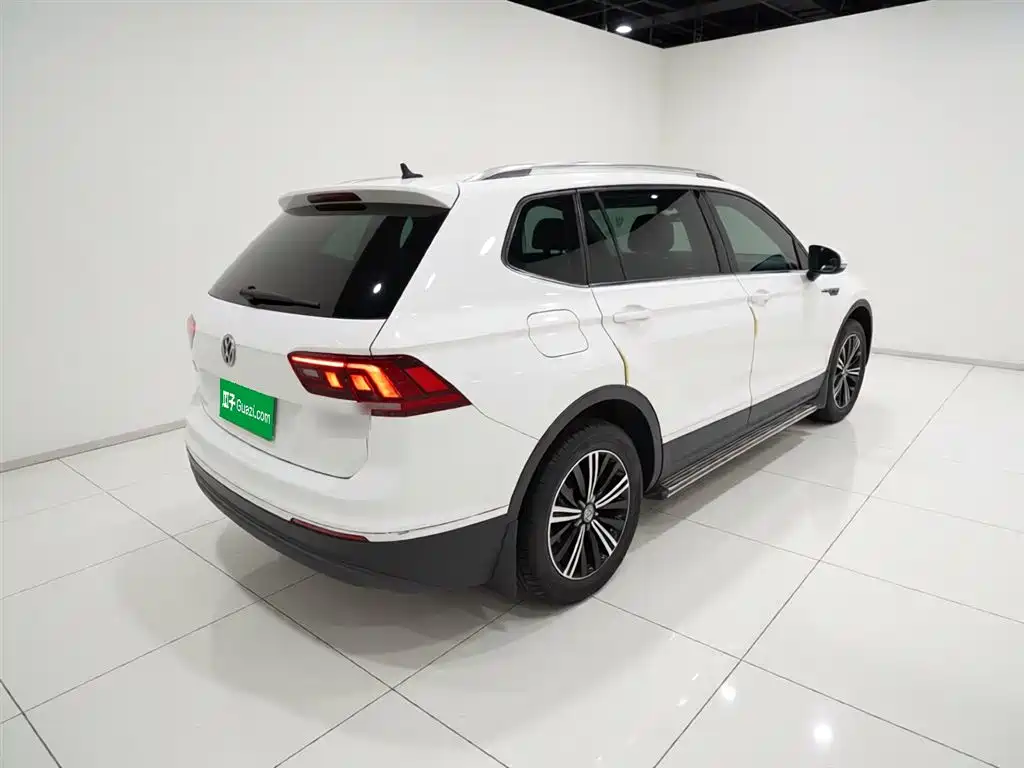 Volkswagen Tiguan L 2020 330TSI Auto 2WD Panorama Comfort China VI фото 6