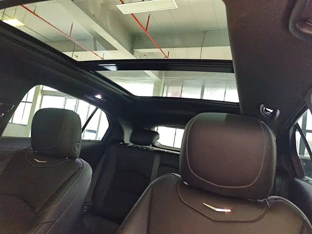Cadillac XT4 2018 Model 28T 2WD Technology фото 18