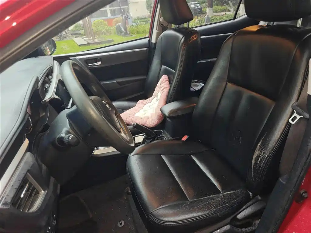 Toyota Levin 2014 1.6G CVT Elite Edition фото 8