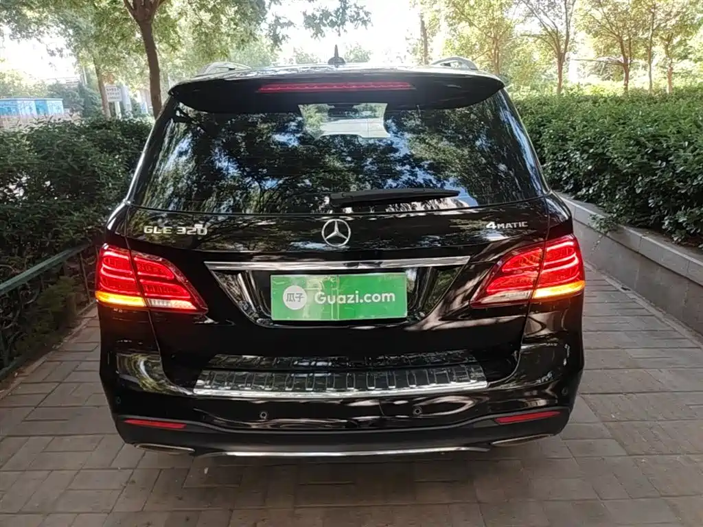 Mercedes-Benz GLE 2018 GLE 320 4MATIC Dynamic Ultimate Edition фото 6