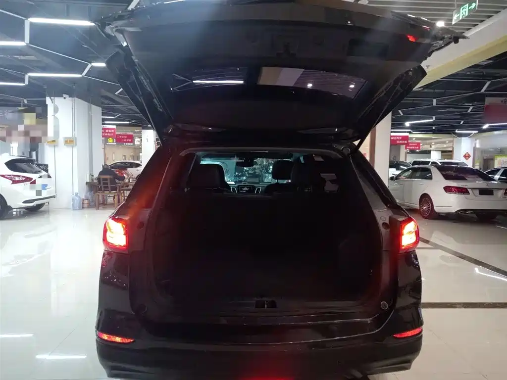 Chevrolet Equinox 2018 535T Automatic Control Edition фото 19