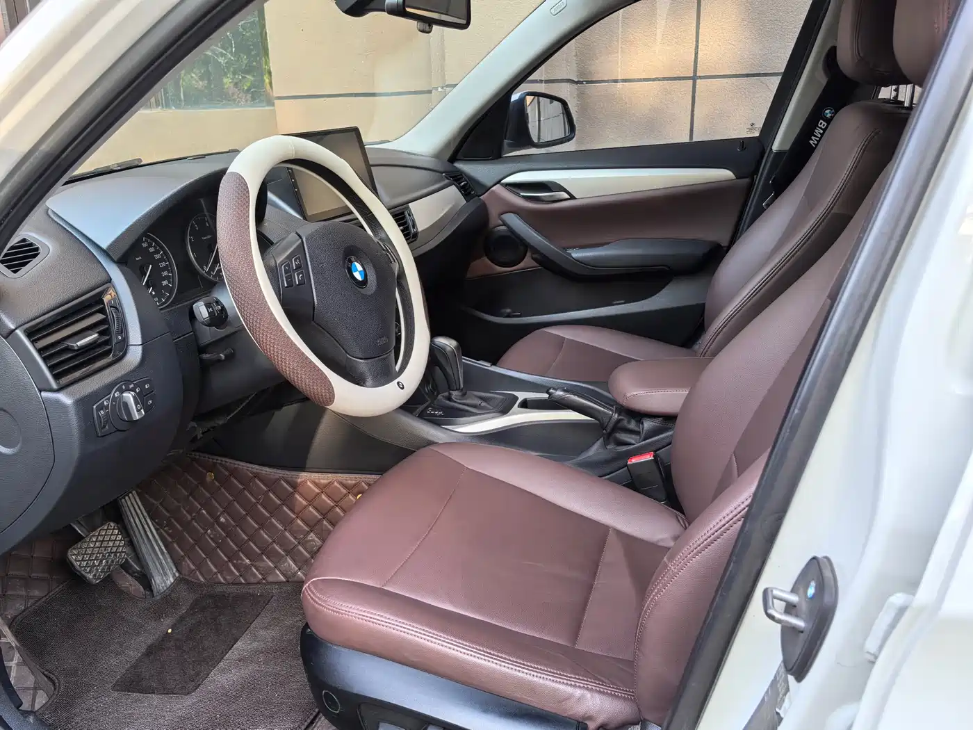 BMW X1 2013 sDrive18i Fashion фото 5