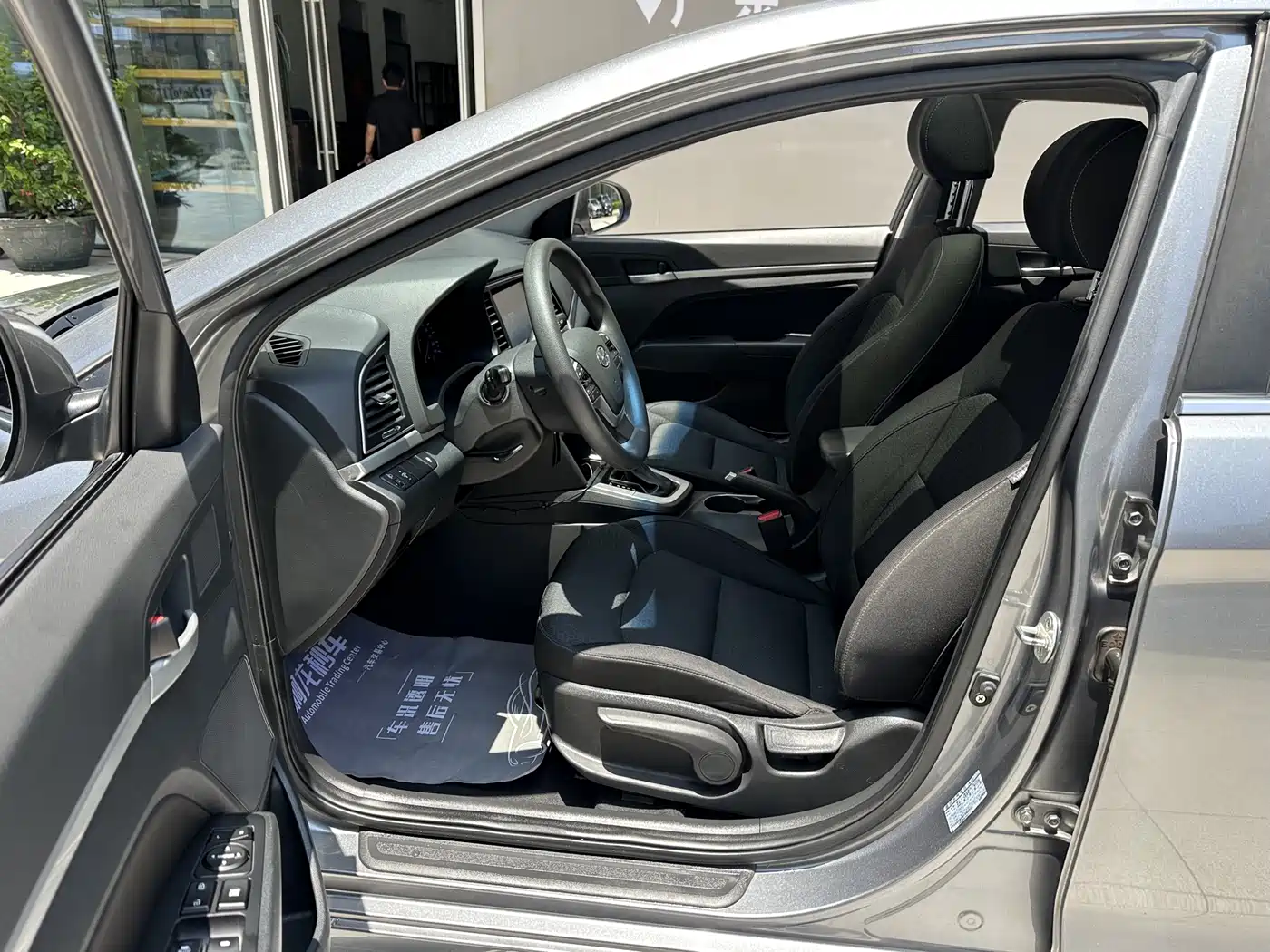 Hyundai Elantra 2016 Model 1.6L Automatic Smart Elite фото 6