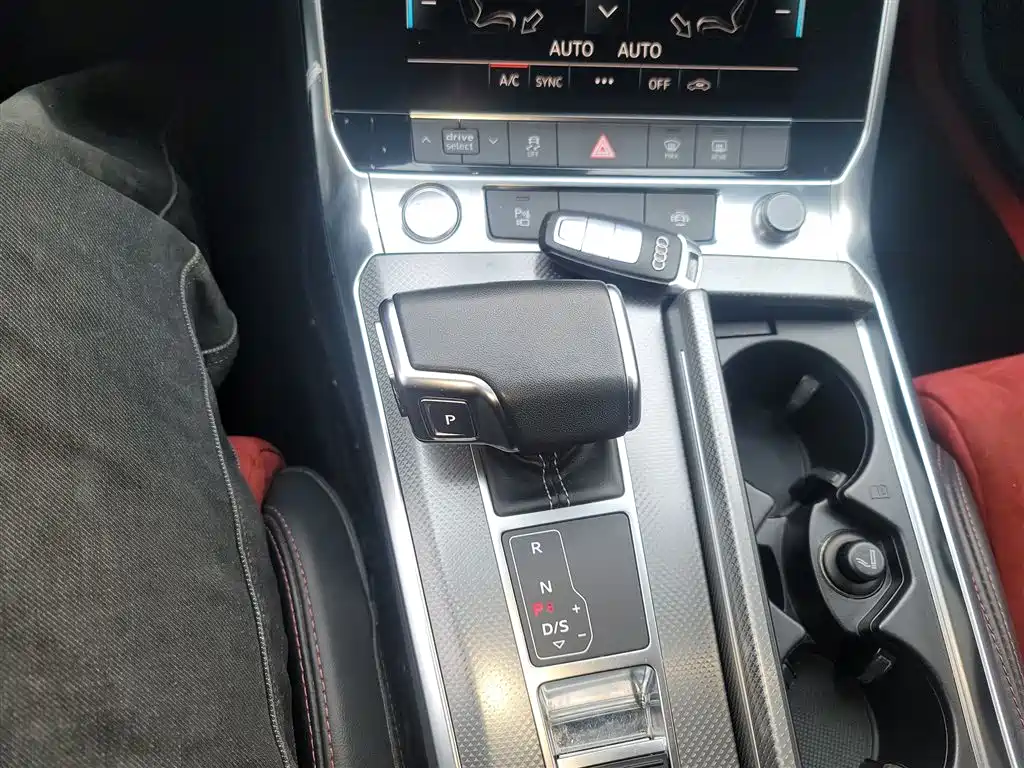 Audi A6L 2020 40 TFSI Luxury Dynamic фото 14
