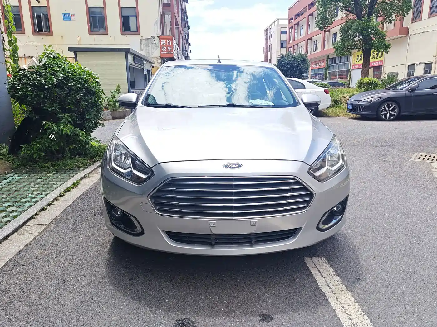 Ford Escort 2015 2015 1.5L Automatic Fashion
