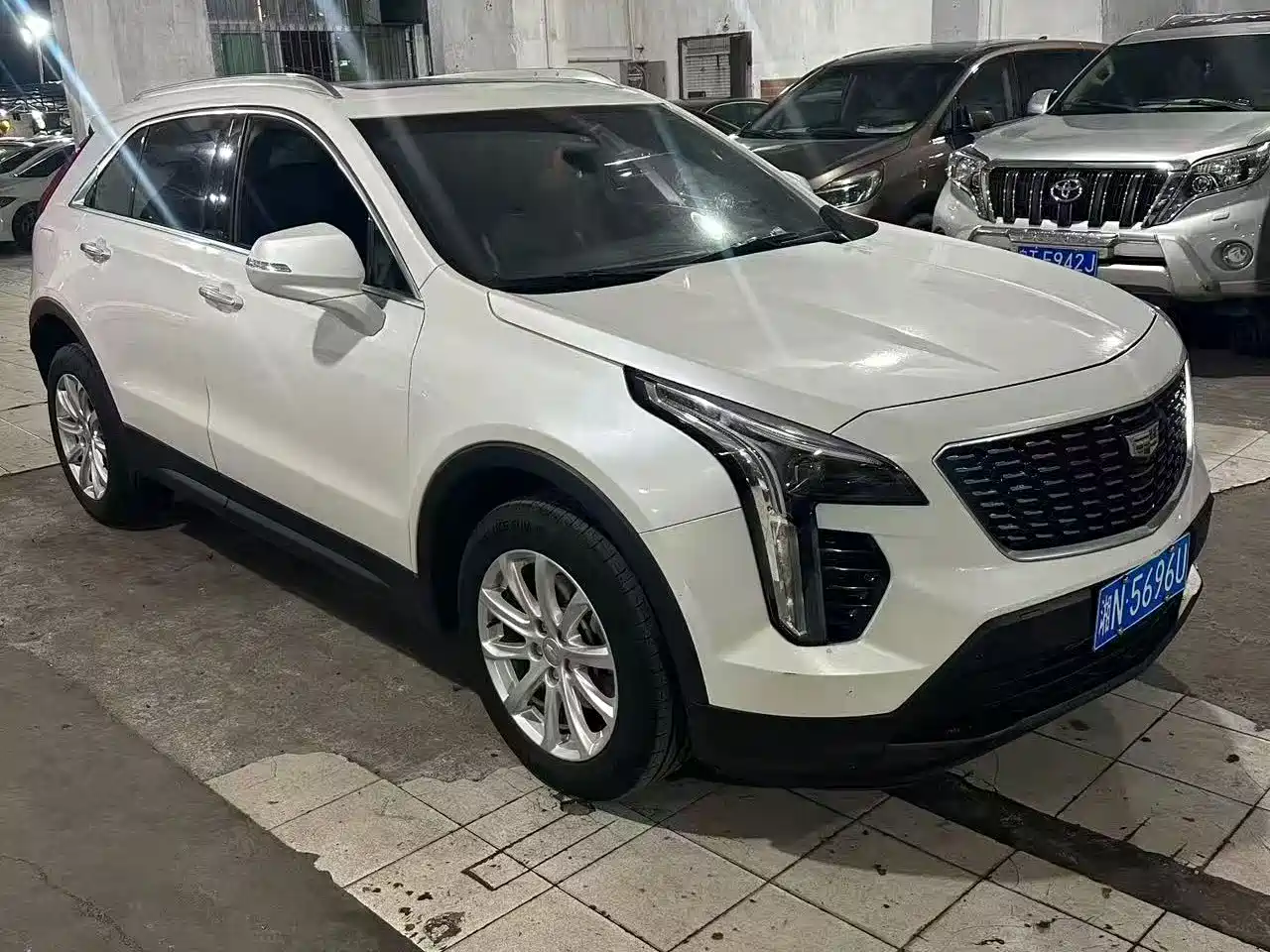 Фото 2 - Cadillac XT4