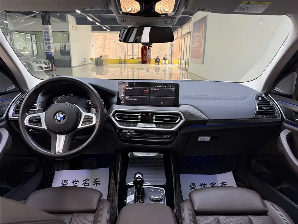 BMW X3 2022 Facelift xDrive30i Leading M Shadow Edition фото 7
