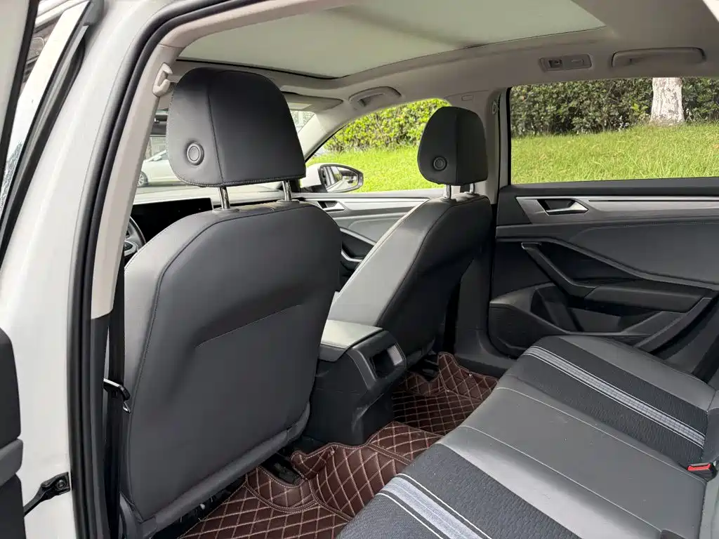 Volkswagen Sagitar, миниатюра 11