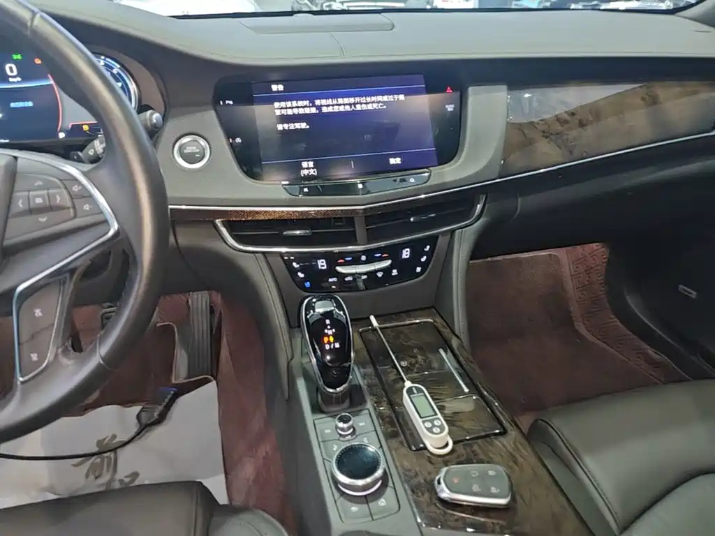 Cadillac CT6 2023 2022 28T Luxury