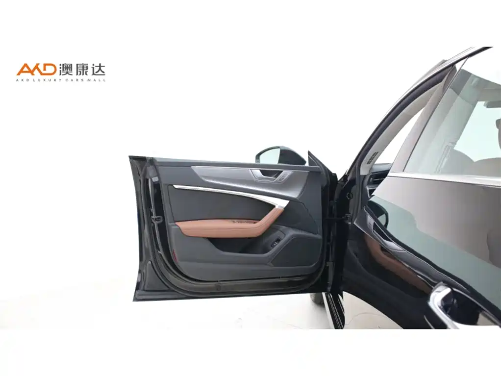 Audi A7L 2024 45 TFSI quattro Premium Luxury фото 10
