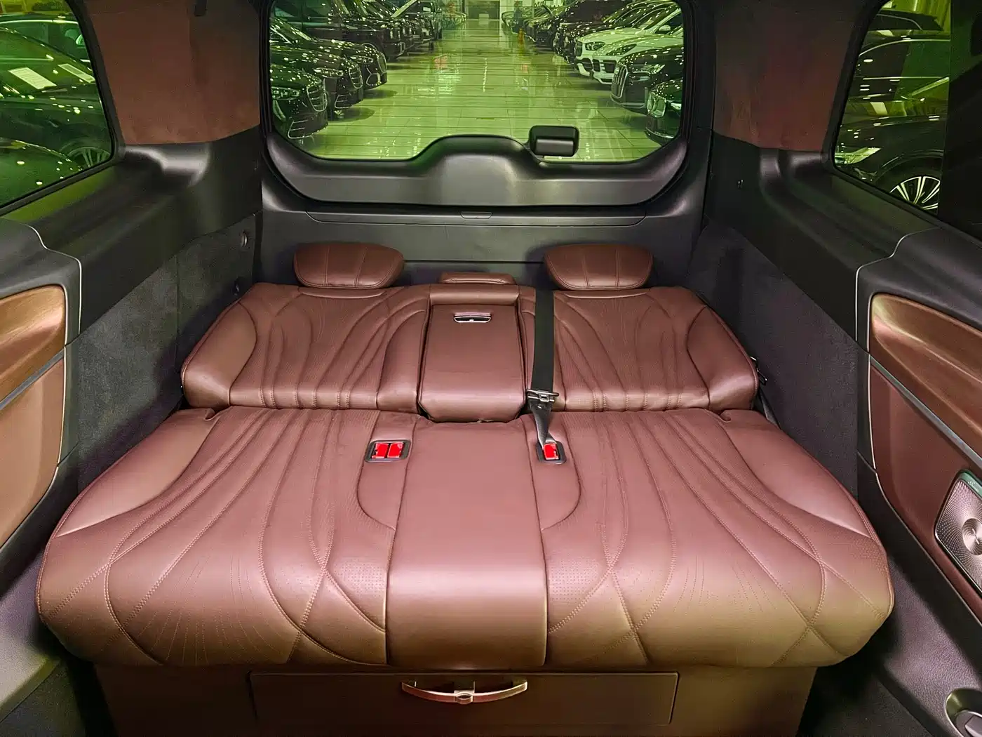 MERCEDES-BENZ V-CLASS