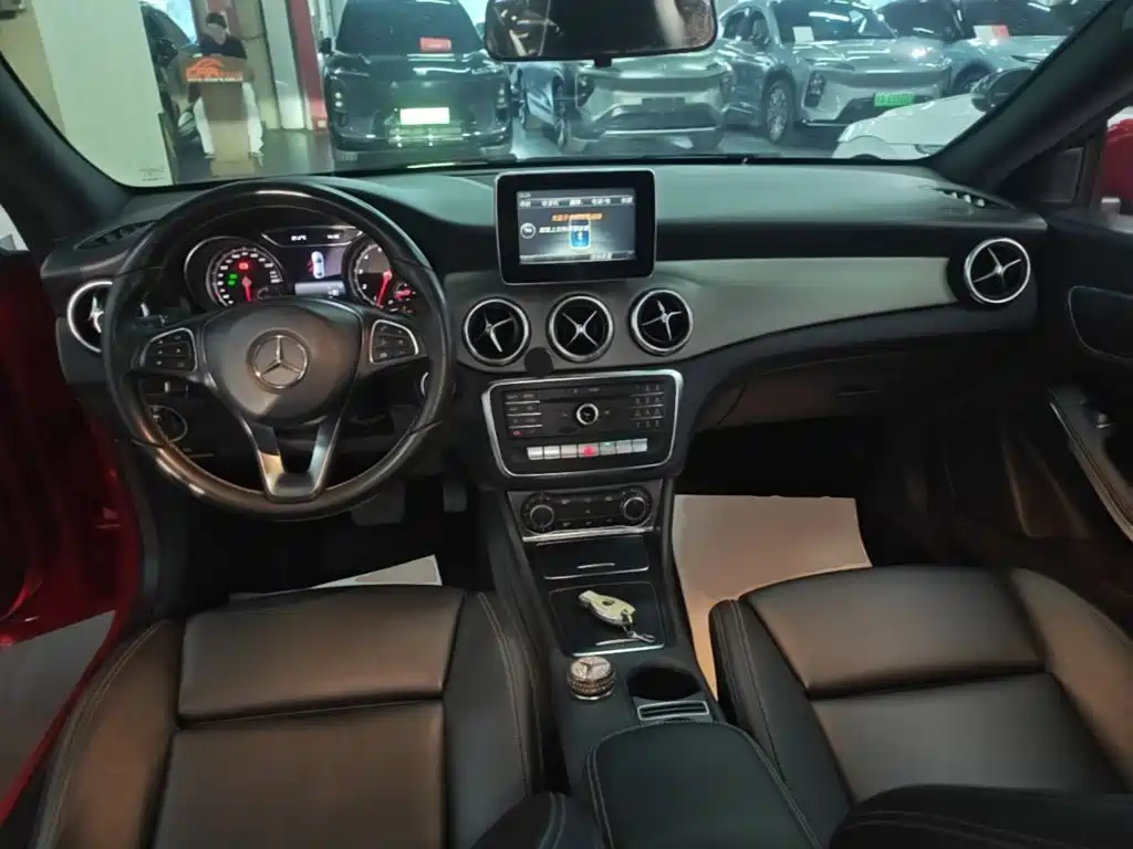 Mercedes-Benz CLA (Import) 2017 2016 Facelift CLA 200 Style