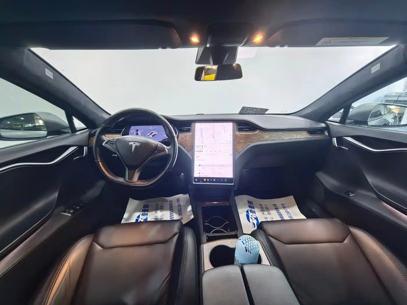 TESLA MODEL S