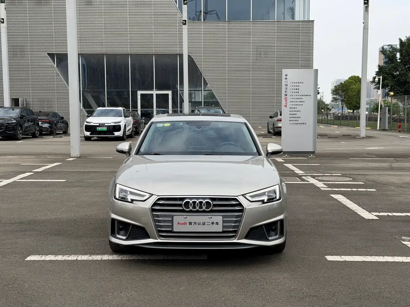 Audi A4L 2019 40 TFSI Fashion (China VI) фото 2