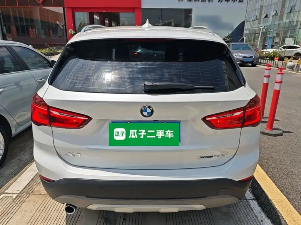 BMW X1 2019 sDrive18Li Premium Model фото 6