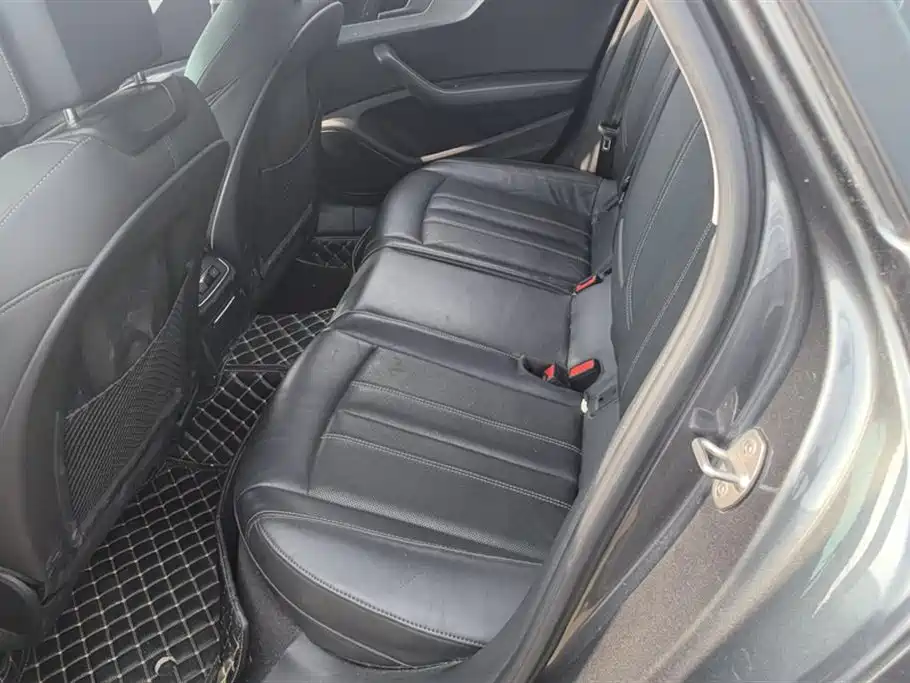Audi A4L 2020 40 TFSI quattro Luxury Dynamic фото 11
