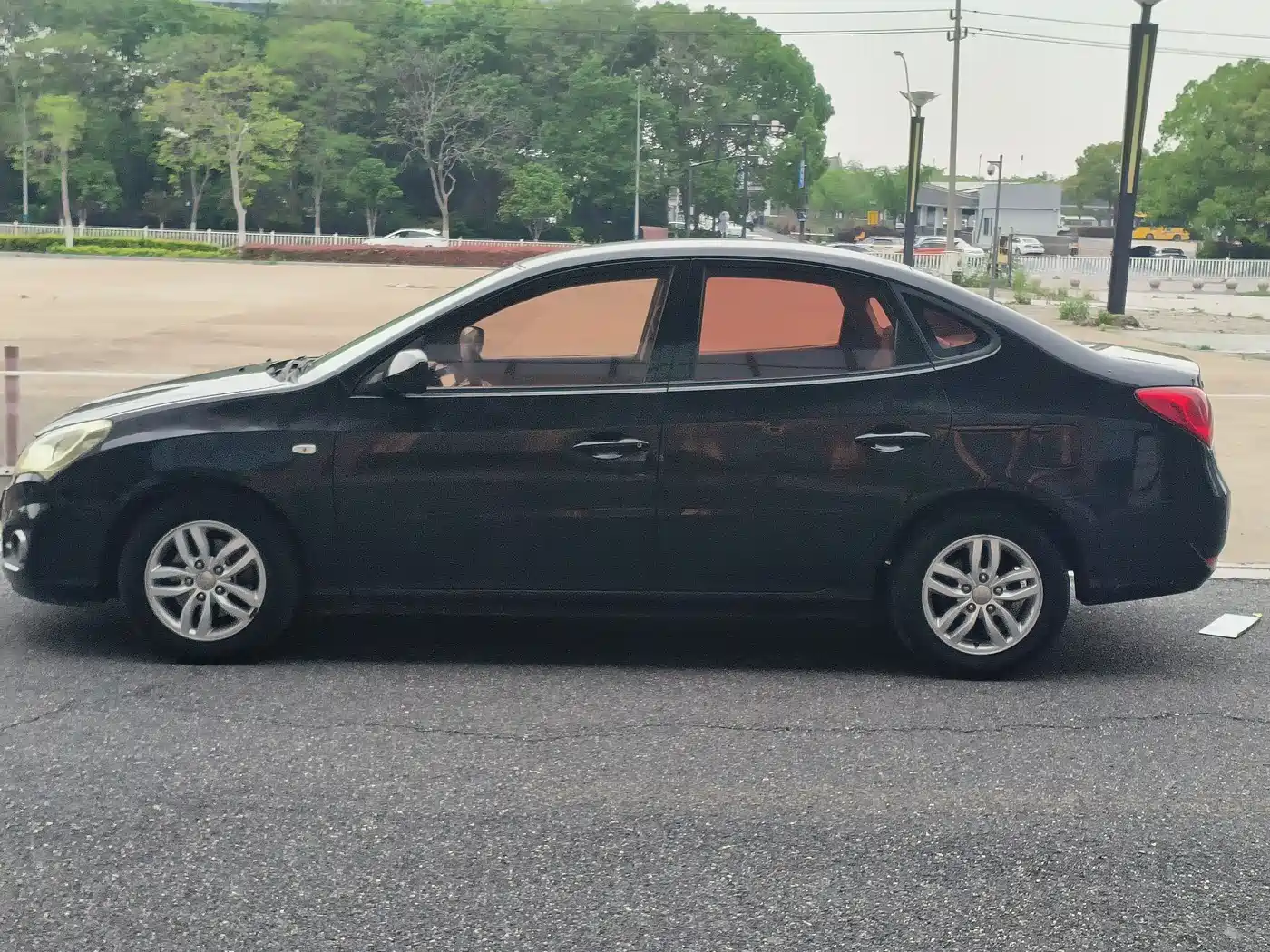 Hyundai Elantra 2011 1.6L Automatic Comfort фото 2