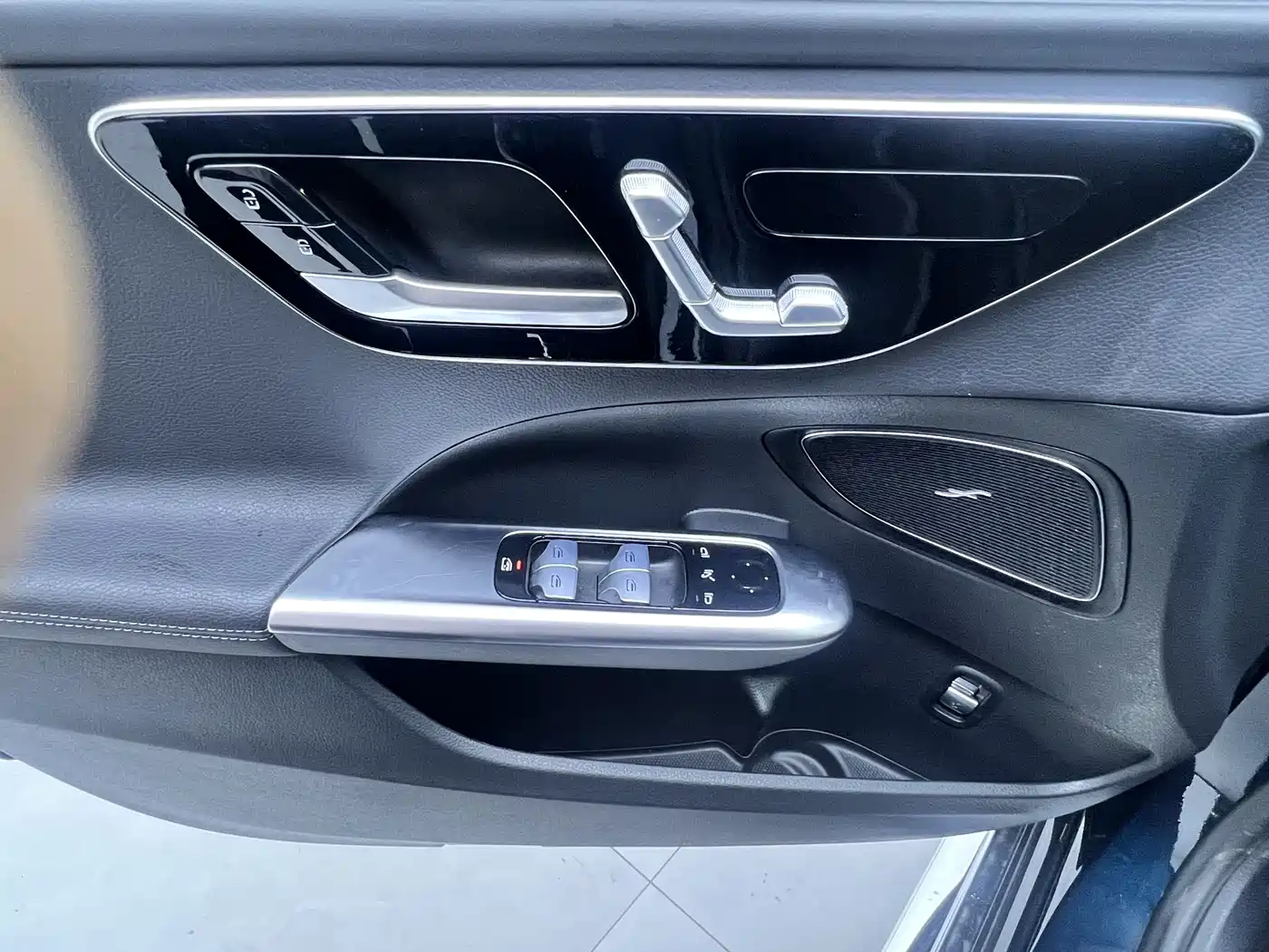 Mercedes-Benz C-Class 2023 Facelift C 200 L Sport Edition фото 20