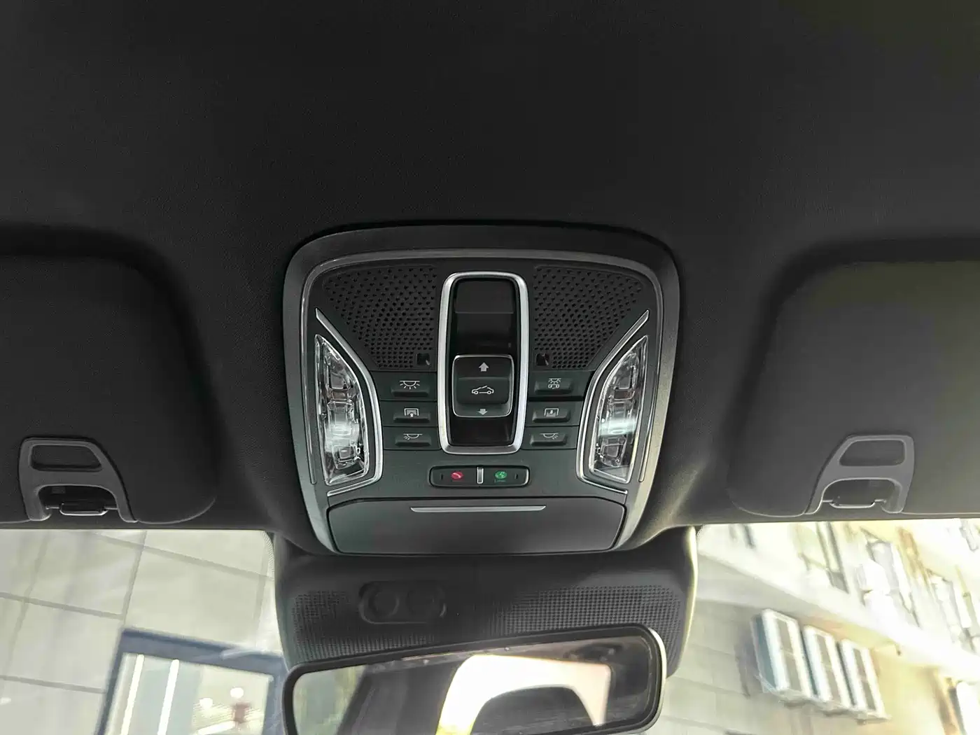 GAC Trumpchi Trumpchi GS8 2025 2025 Pilot Series 2.0TGDI 2WD Luxury Edition 5-seater