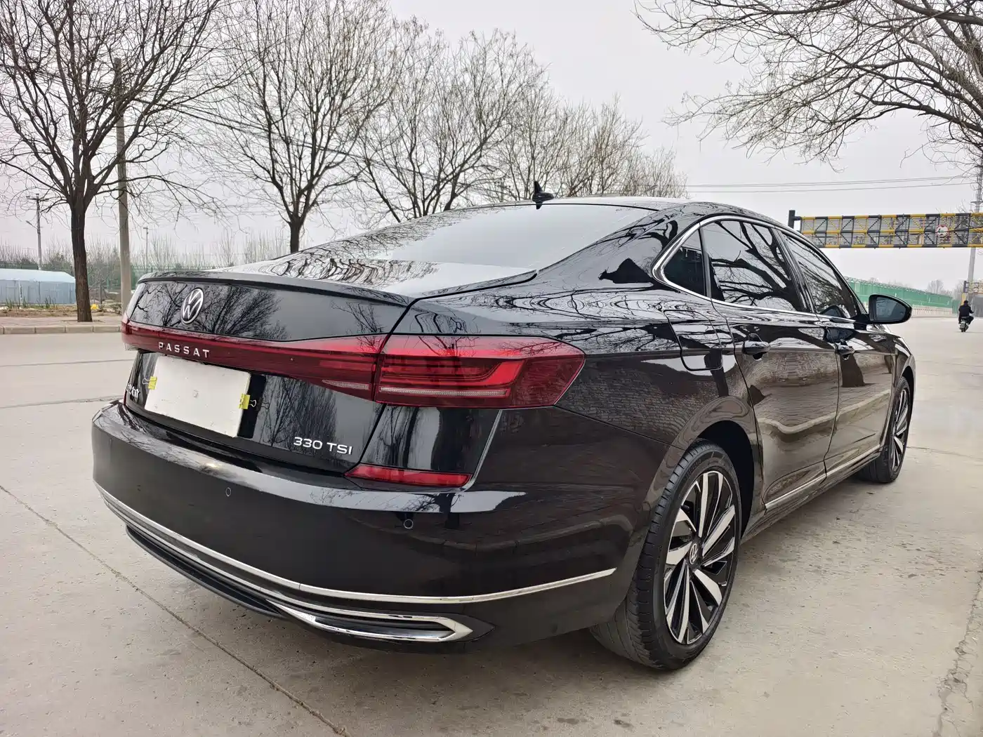 Volkswagen Passat 2022 330TSI Elite Edition фото 5