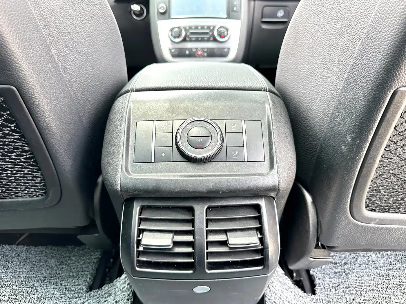 Mercedes-Benz R-Class 2014 R 320 4MATIC Business фото 12