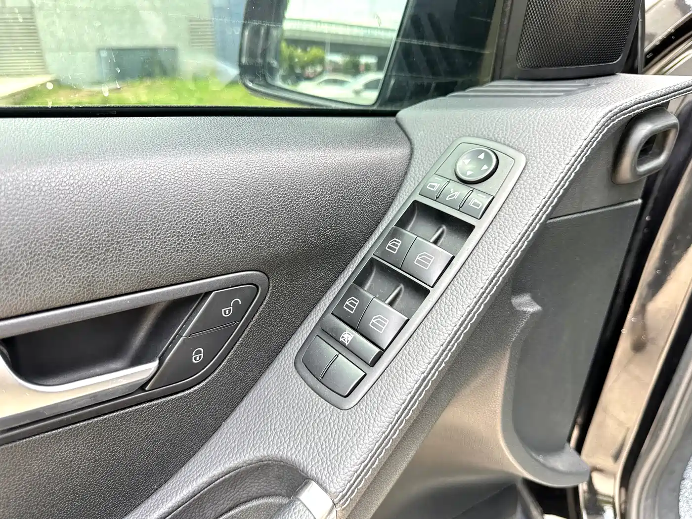 Mercedes-Benz R-Class 2014 R 320 4MATIC Business фото 8