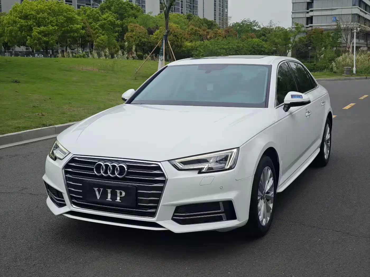 Audi A4L 2019 40 TFSI Progressive (China VI)
