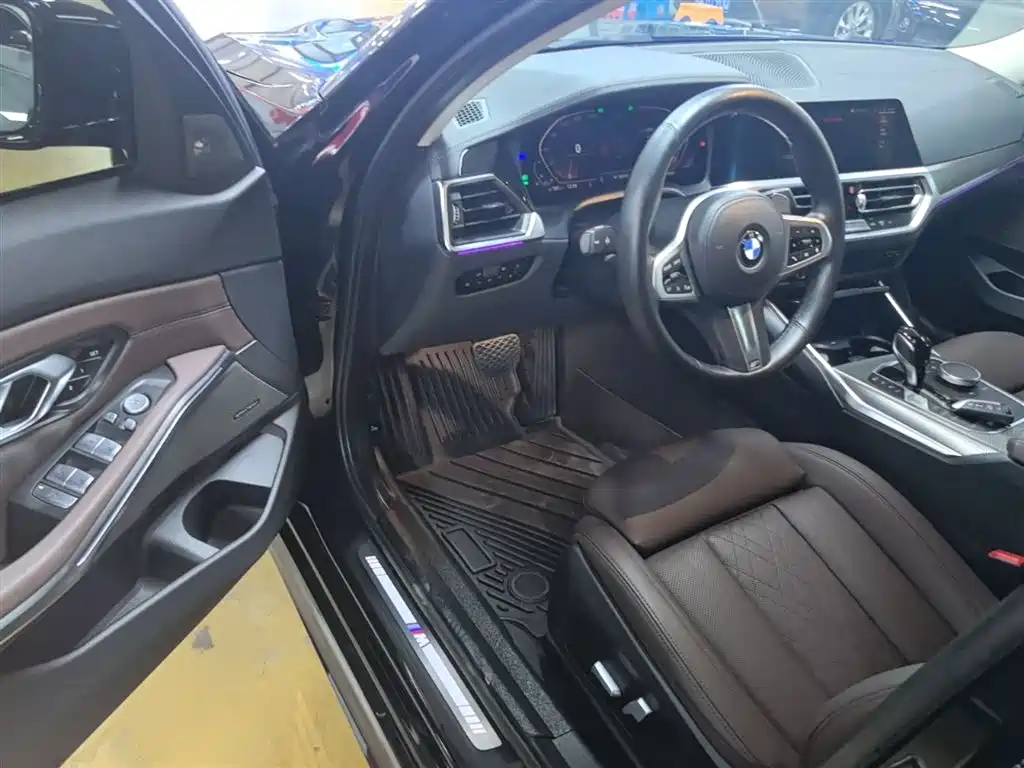 BMW 3 Series 2022 Facelift 325i M Sport Shadow Edition фото 16