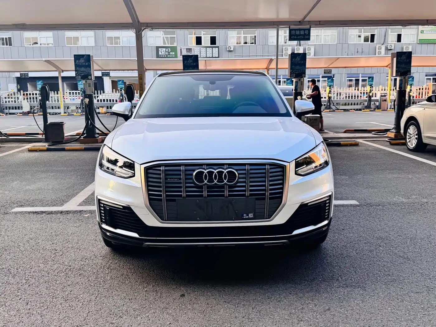 2021 Audi Q2L e-tron