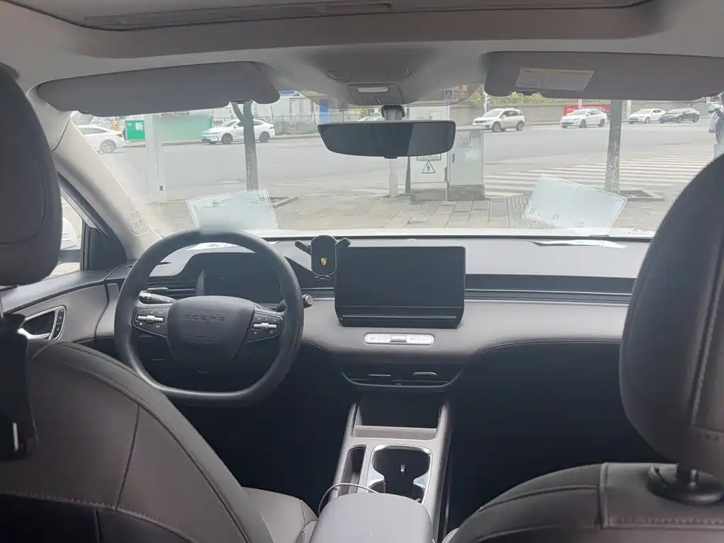 Roewe D6 2025 2025 Model 450km Premium Edition