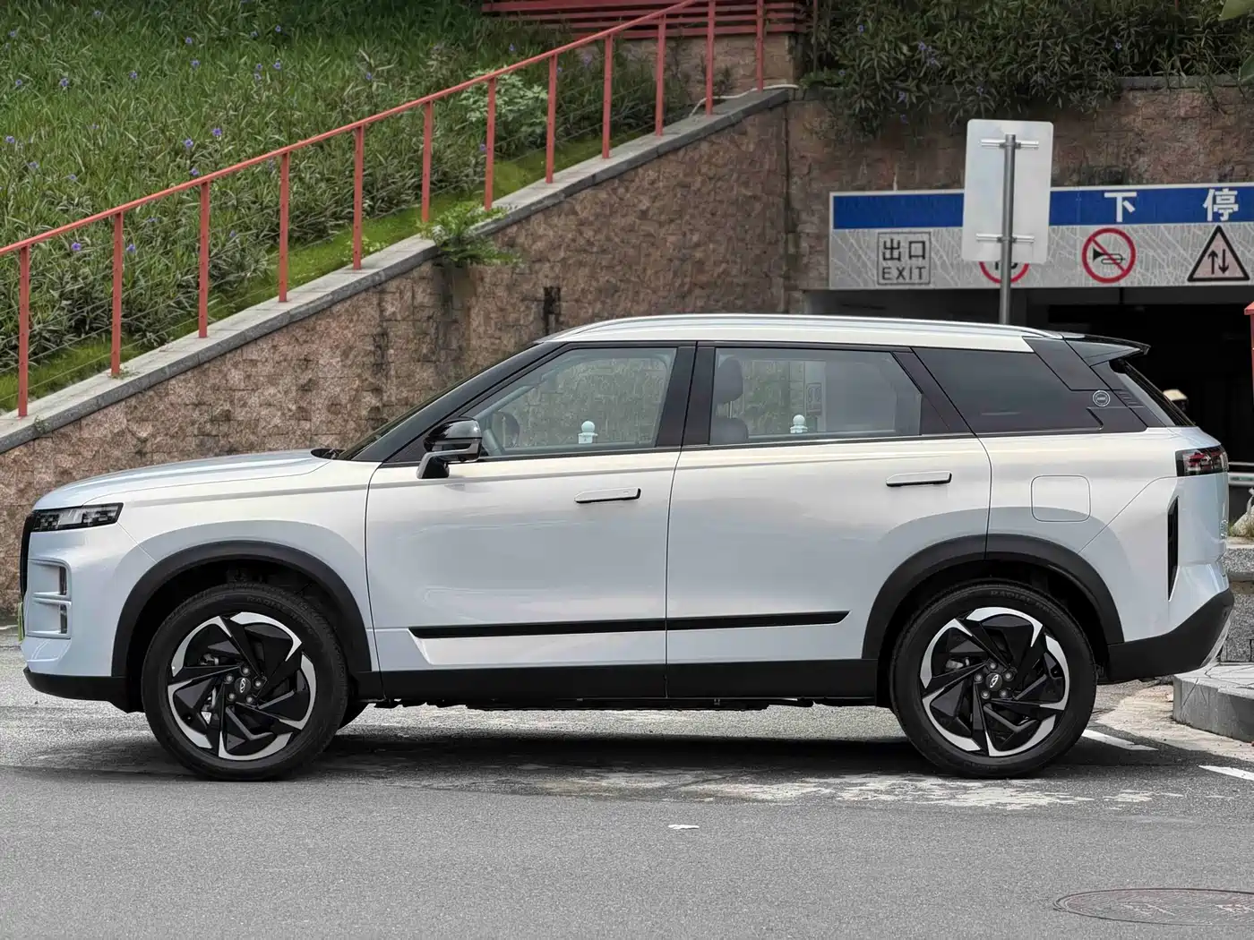 Chery Explore 06 C-DM 2025 2024 Luxury