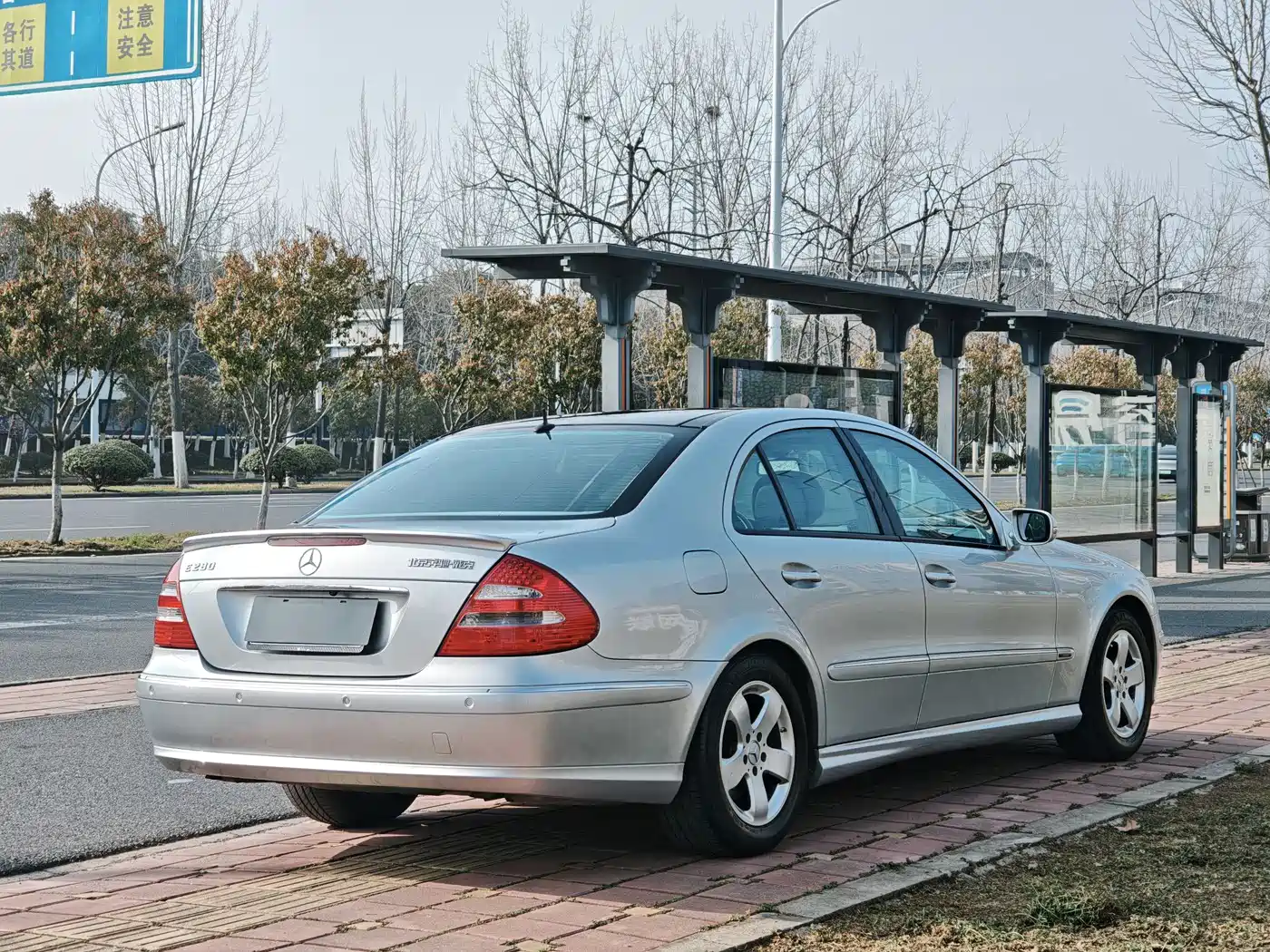 Mercedes-Benz E-Class 2005 E 280 фото 21