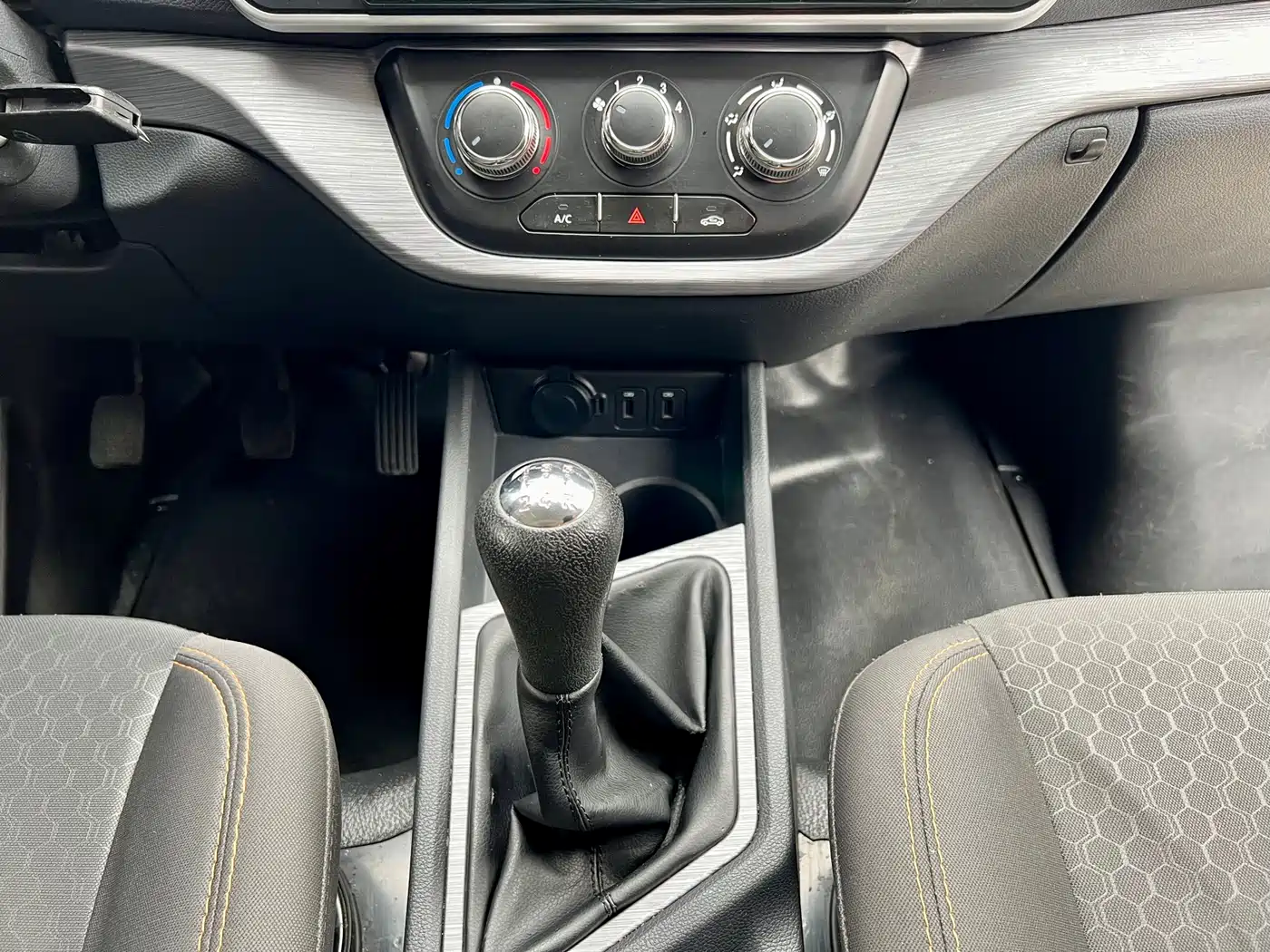 CHANGAN CHANGAN RUIXING M60