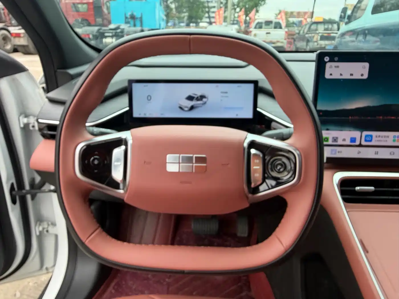 Geely Galaxy Galaxy L6 2025 EM-i 140km Explorer+ Edition фото 8