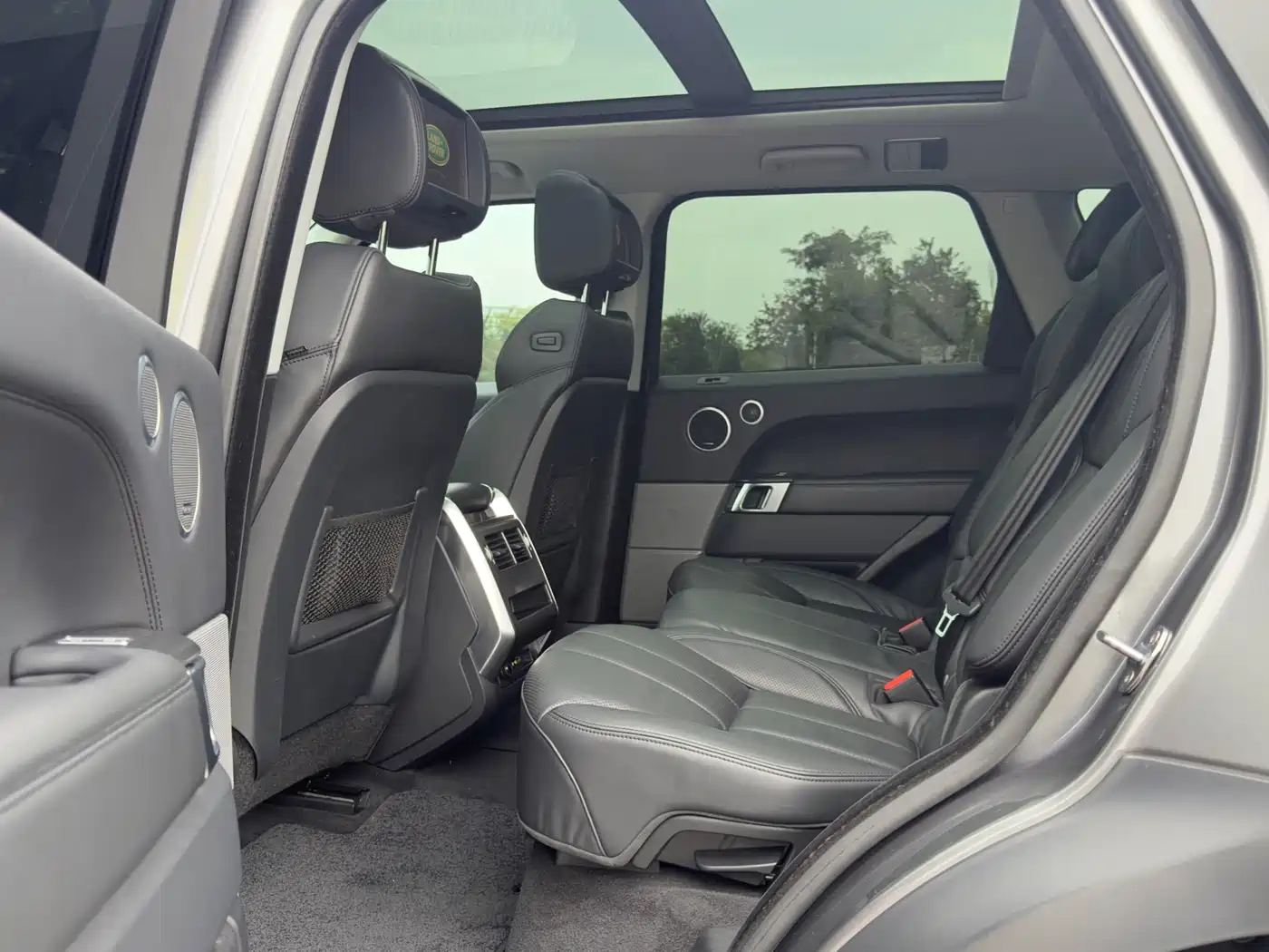 Land Rover Range Rover Sport 2016 Model 3.0 SC V6 HSE DYNAMIC фото 6