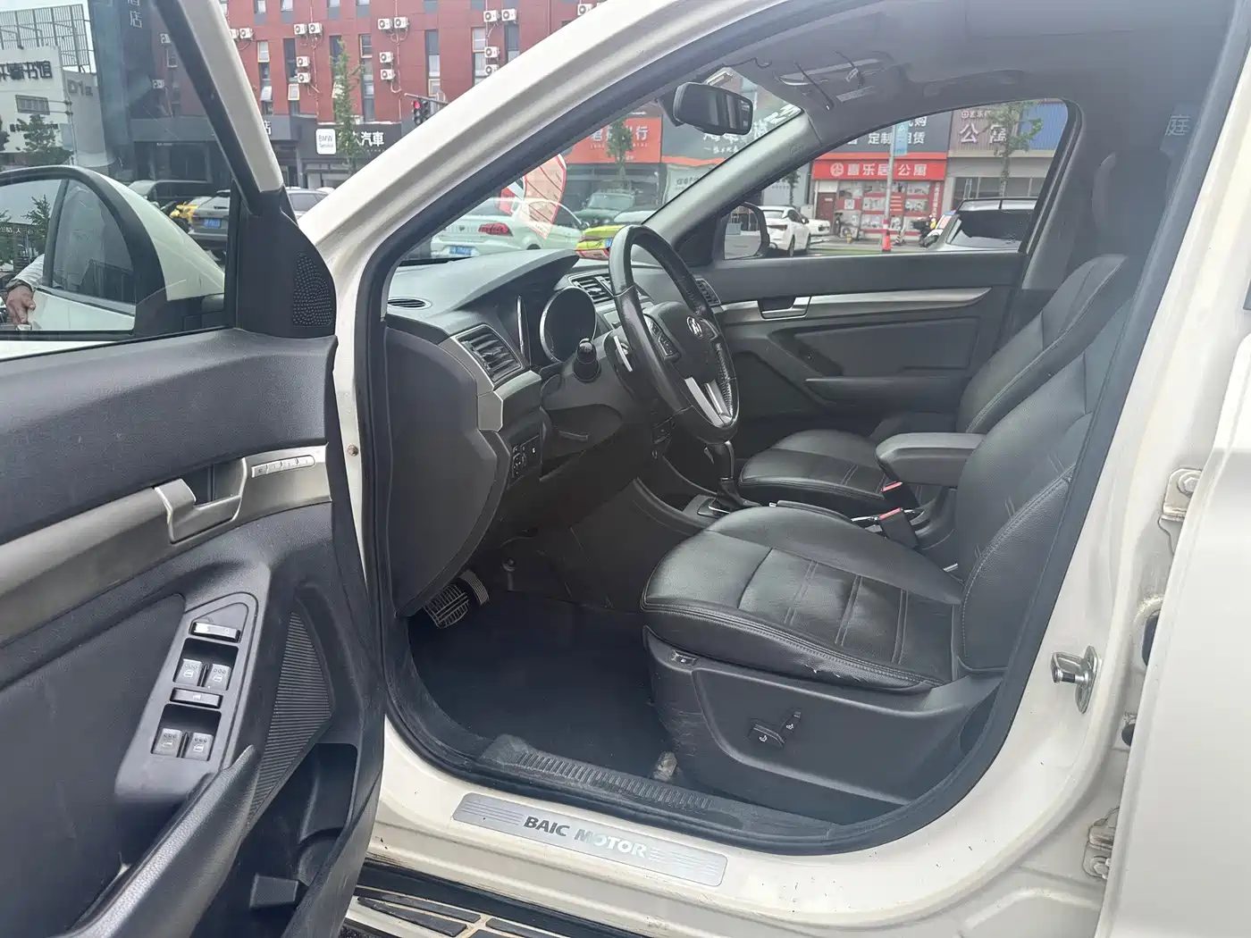 BAIC Senova X65 2015 2015 2.0T Automatic Luxury